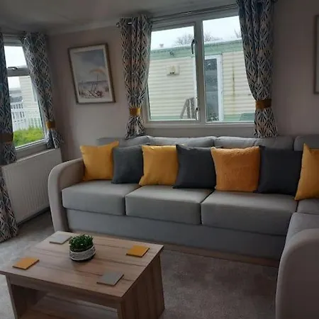 Nadia's Smart Tv & Wi-fi Дом отдыха *