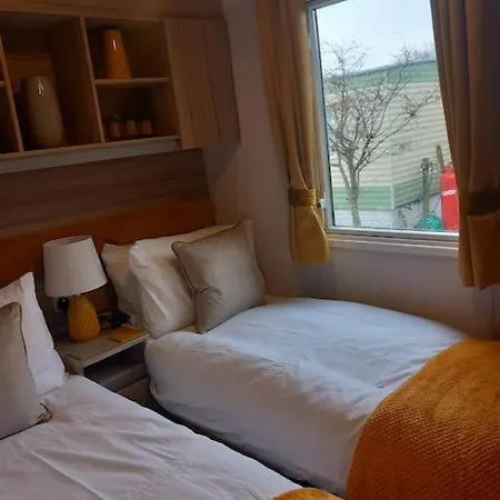 Nadia's Smart Tv & Wi-fi Дом отдыха