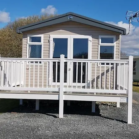 Nadia's Smart Tv & Wi-fi Nyaraló